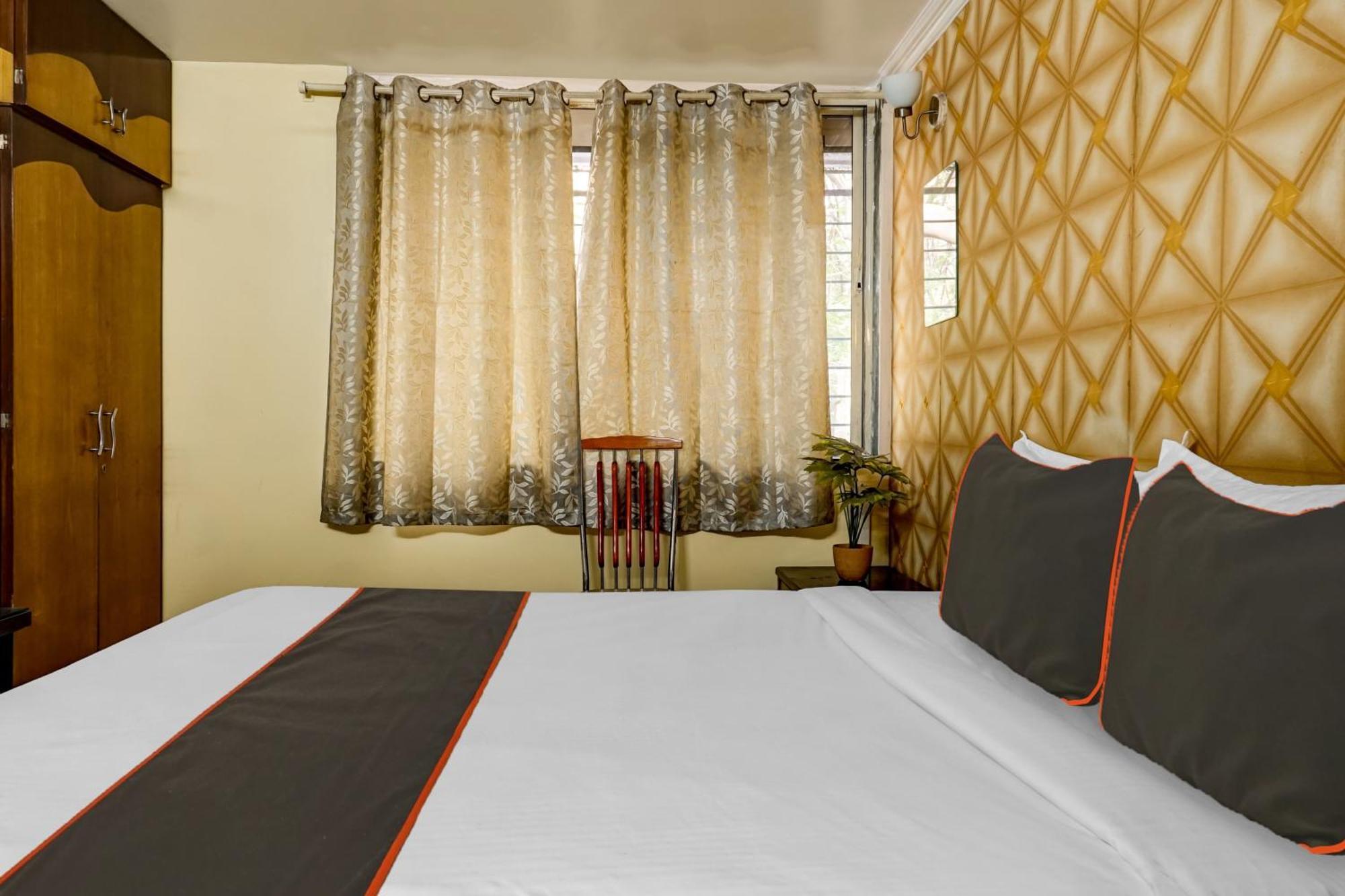 Hotel Galaxy Residency Kalyani Nagar Pune Exterior foto